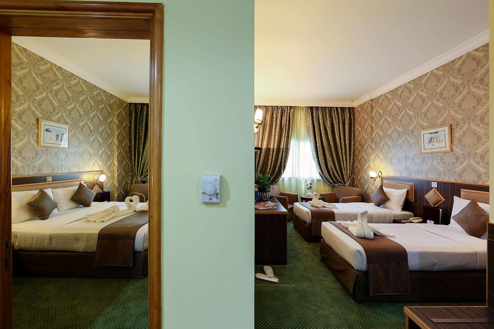 Jonrad Hotel Dubaï Extérieur photo