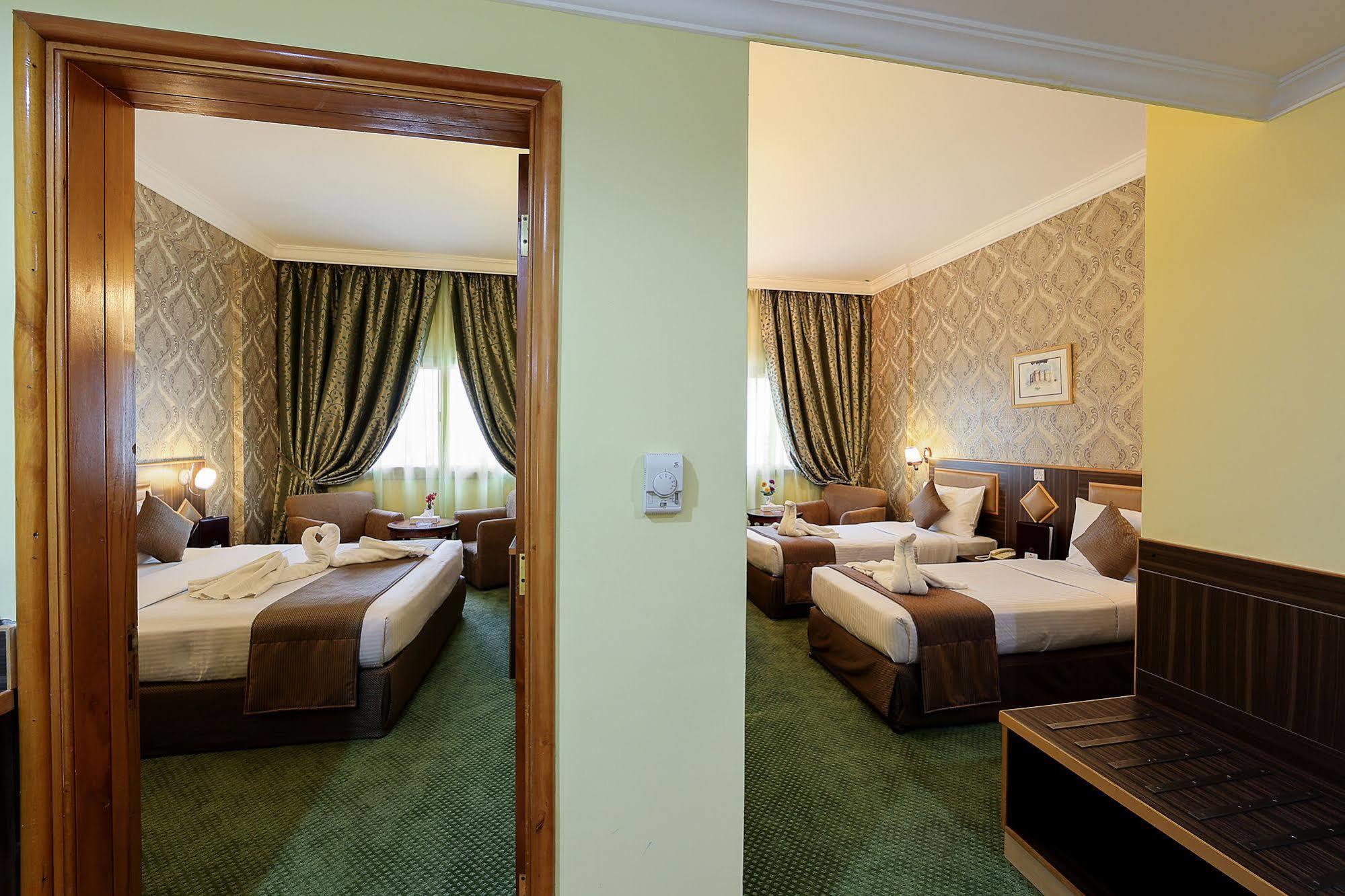 Jonrad Hotel Dubaï Extérieur photo