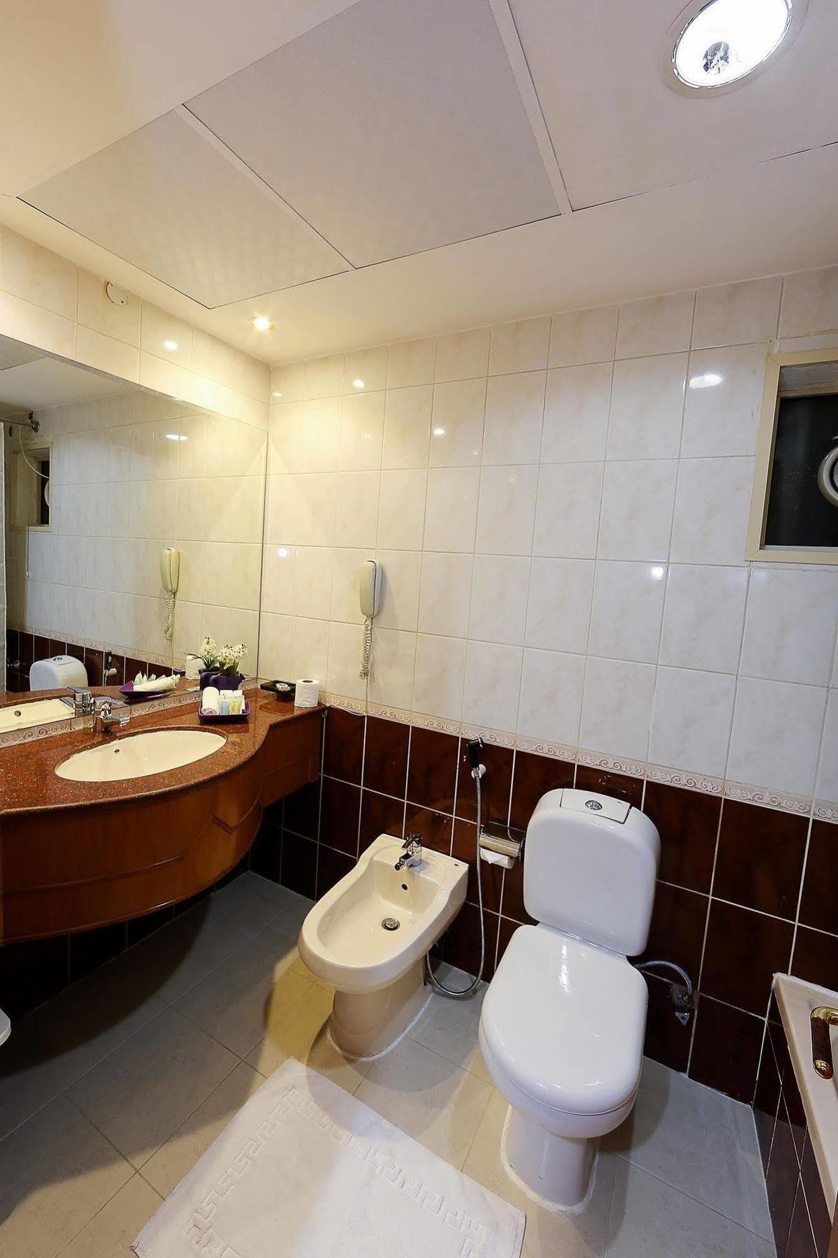 Jonrad Hotel Dubaï Extérieur photo